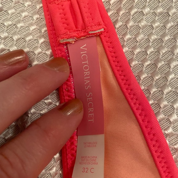 Victoria Secret Bikini 👙 - Picture 3 of 4